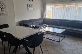 Istra, Pula, Gregovica, stan prvi kat 117,52m2, 4SS+DB  # prodaja, Pula, Appartment