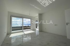 Rijeka, Banderovo, moderan četverosobni stan NKP 110 m2, Rijeka, Appartment