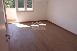 Zemun - Zemun Polje - 60m2(85m2) ID#22923, Zemun, Appartamento