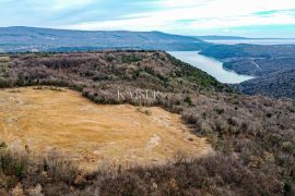 Rakalj - zemljište za izgradnju 50 vila, 45 000 m2, Pula, Zemljište