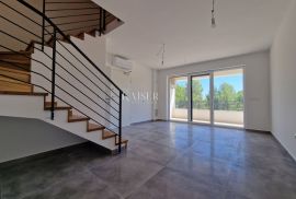 Nerezine, otok Lošinj - apartman 66,63 m2 na mirnoj lokaciji, Mali Lošinj, Apartamento