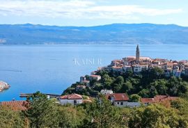 Vrbnik, otok Krk- apartman 93m2 s pogledom na more, Vrbnik, شقة