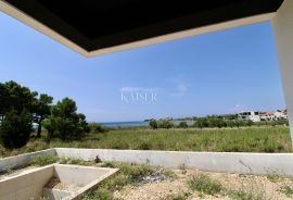 Zadar, Privlaka moderna kuća s bazenom, 110 m od mora, Privlaka, Casa