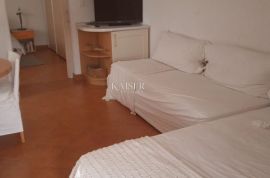 Mali Lošinj - apartman 50m2 u staroj jezgri, Mali Lošinj, Appartment