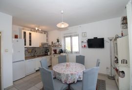 Grad Krk, otok Krk-apartman 51m2 blizu centra, Krk, Apartamento