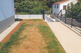 Nerezine, otok Lošinj - dvoetažni apartman 75,65 m2, blizina mora, Mali Lošinj, Daire