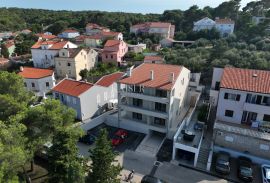 Mali Lošinj - predivni apartman 105 m2 u centru grada, Mali Lošinj, Kвартира