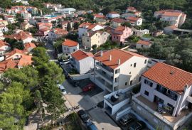 Mali Lošinj - predivni apartman 100 m2 u centru grada, Mali Lošinj, Flat