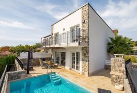 Kornić, Otok Krk- Vila 121m2 s pogledom na more i bazenom, Krk, House