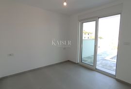 Malinska, Otok Krk- stan 110m² s bazenom, Malinska-Dubašnica, Wohnung