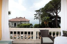 Opatija, Volosko, stan drugi red do mora s parkirnim mjestom, Opatija, Appartment