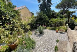 Opatija, Volosko, stan drugi red do mora s parkirnim mjestom, Opatija, Appartement