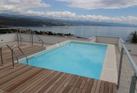 Opatija, penthouse, blizina centra, pogled na Opatiju i Kvarner s vrha krova, Opatija, Apartamento