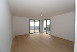 Opatija, penthouse, blizina centra, pogled na Opatiju i Kvarner s vrha krova, Opatija, Stan