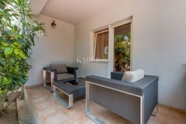 Mali Lošinj - predivna vila 200m od mora, Mali Lošinj, Дом