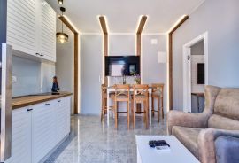 Mali Lošinj - luksuzna kuća sa 6 apartmana, Mali Lošinj, Ev