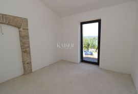 Rabac - kuća s bazenom 500 m od mora, 90 m2, Labin, Ev