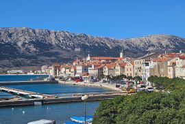 Baška - šarmantna kuća u staroj jezgri 85m2, Baška, Ev