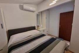 Crikvenica, Selce - dvije etaže sa 4 apartmana, Crikvenica, Appartement