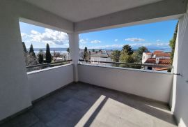 Crikvenica, Selce - kuća sa 5 apartmana, Crikvenica, Casa