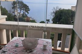 Opatija, dvoetažni stan prvi red do mora, Opatija, Stan