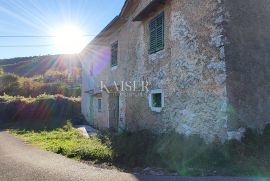 Brseč - kuća za renovaciju, 180 m2, Mošćenička Draga, Maison