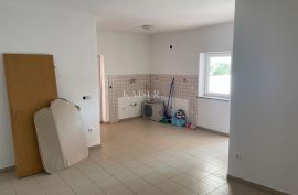 Istra, Novigrad - Stan od 35 m2 + loggia 5 m2 i prostranom terasom, Novigrad, Flat