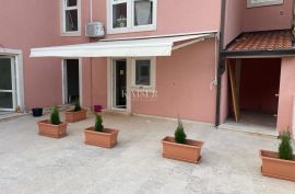 Istra, Novigrad - Stan od 35 m2 + loggia 5 m2 i prostranom terasom, Novigrad, Flat