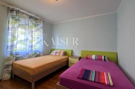 Crikvenica - stan u prizemlju s pogledom na more, 112 m2, Crikvenica, Kвартира