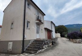 Brseč, srednjovjekovna jezgra - kuća, 87 m2, Mošćenička Draga, Casa