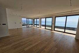 Opatija - Luksuzan penthouse sa krovnom terasom i bazenom 545,38 m2, Opatija, Appartement