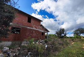 Istra, Labin - kuća s predivnom okućnicom, 170m2, Labin, Дом