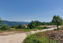 Istra, Motovun-atraktivno zemljište, pogled Motovun, Motovun, أرض