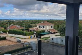 Istra - Poreč, stan u prizemlju sa vrtom 75m2, Poreč, Daire