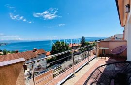 Opatija – Impresivan dvoetažni stan od 150 m2 s prekrasnim pogledom, Opatija, Daire