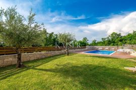 Istra - Villa s bazenom i okućnicom 1000 m2, Tinjan, Дом