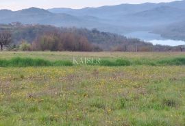 Istra, Motovun-građevinsko zemljište s pogledom na jezero Butoniga, Motovun, Zemljište