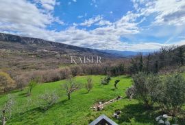 Bribir - prekrasna renovirana kuća sa bazenom i garažom, Vinodolska Općina, Kuća