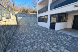 Crikvenica, Dramalj - apartman u prizemlju, 300 m od mora, Crikvenica, Appartamento