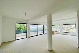 Opatija, Bregi - Prostran i svijetao stan 3S+DB sa prekrasnim pogledom, Matulji, Apartamento