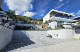 Opatija, okolica - luksuzna villa 340m2 sa bazenom, Opatija, Σπίτι