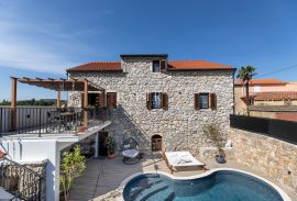 Otok Krk, Risika - luksuzna villa sa bazenom, Vrbnik, Famiglia