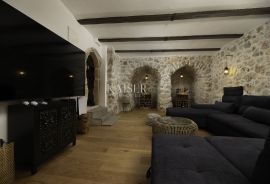 Otok Krk, Risika - luksuzna villa sa bazenom, Vrbnik, Famiglia