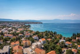 Malinska, otok Krk - Penthouse u luksuznoj villi 80 m od mora, Malinska-Dubašnica, Appartamento