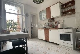 Rijeka, Centar – Gospodski stan s pet soba, Rijeka, Appartment