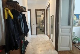 Rijeka, Centar – Gospodski stan s pet soba, Rijeka, Appartment