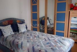 Crikvenica – Kuća s bazenom, 2 apartmana i pogledom na more, Crikvenica, Casa