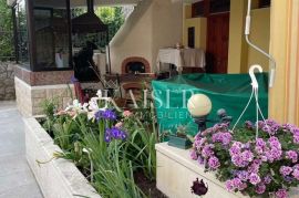 Opatija, Volosko – Obiteljska vila s pogledom na more, Opatija, Дом