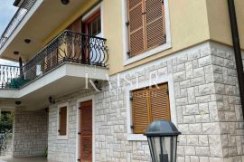 Opatija, Volosko – Obiteljska vila s pogledom na more, Opatija, Дом