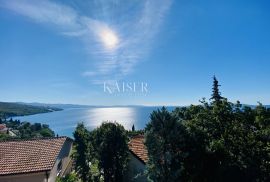 Opatija, Volosko – Obiteljska vila s pogledom na more, Opatija, Дом